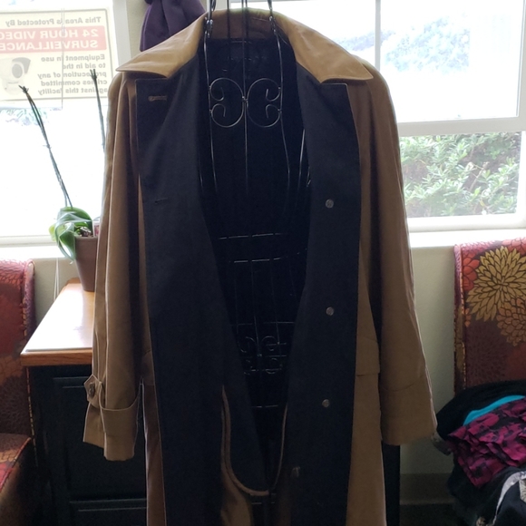 Jacket - Picture 2 of 5